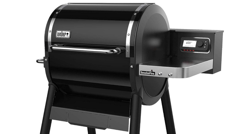 The second generation Weber SmokeFire EX4