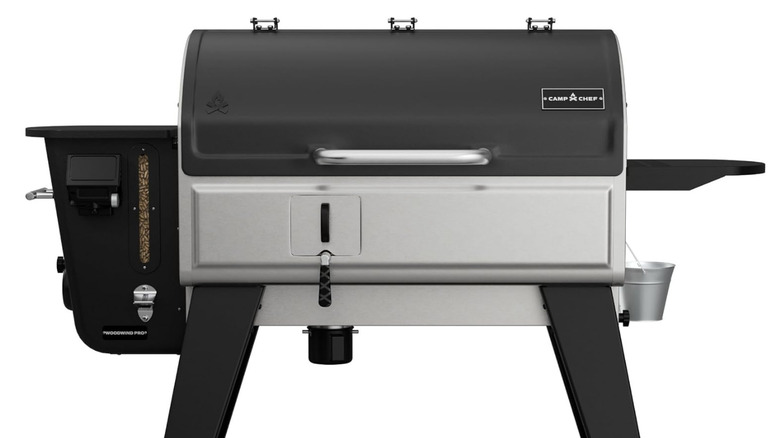 A black and sliver Camp Chef Woodwind Pro 36