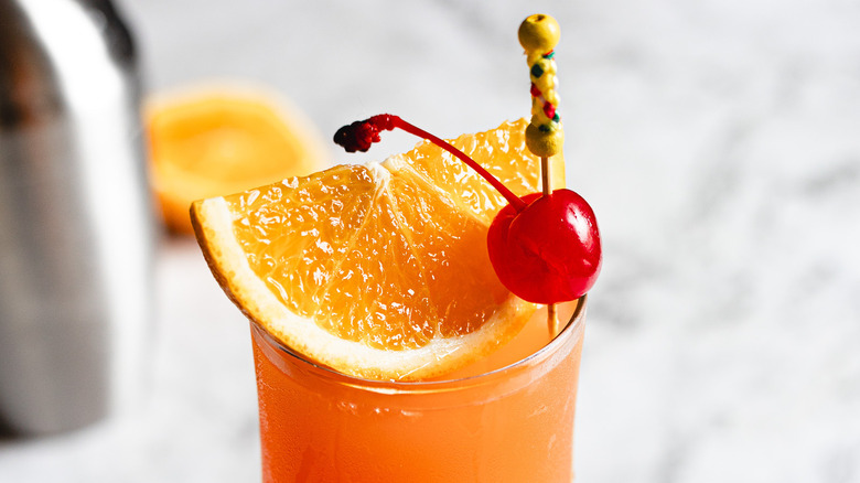 close up on garnish