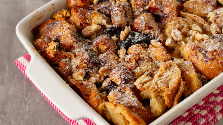 Bread pudding with berries and nuts