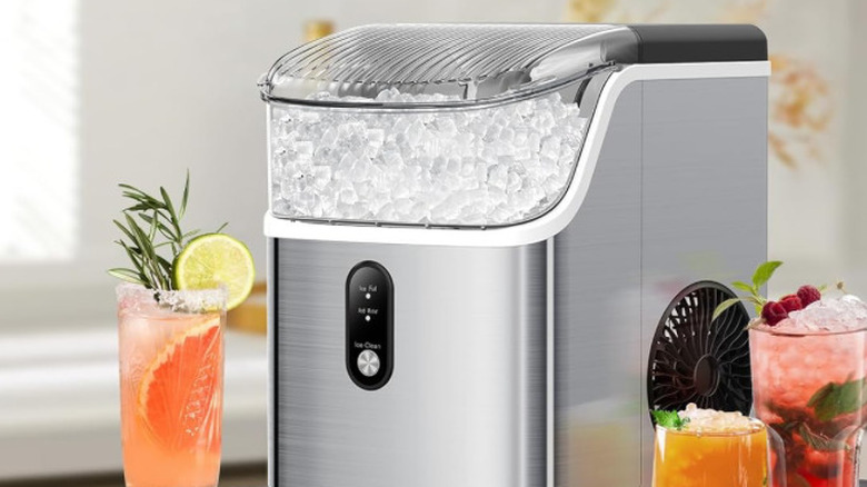 Stainless steel ice maker and fruity cocktails