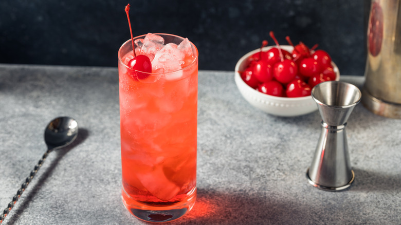 Dirty Shirley cocktail