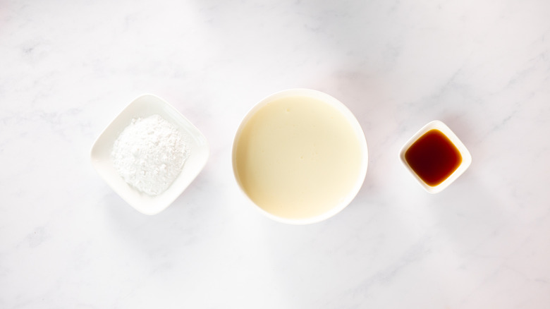 ingredients for the whipped cream 