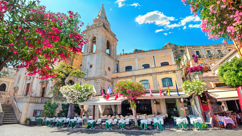 An outdoor café in Sicily.