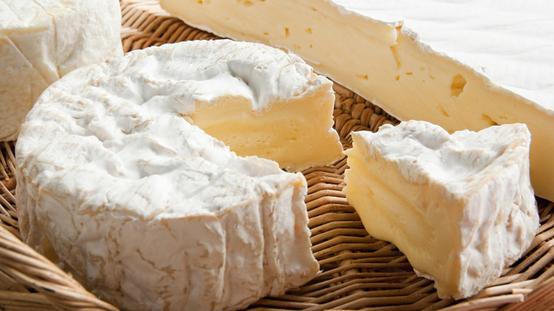 Brie cheese in a wicker basket
