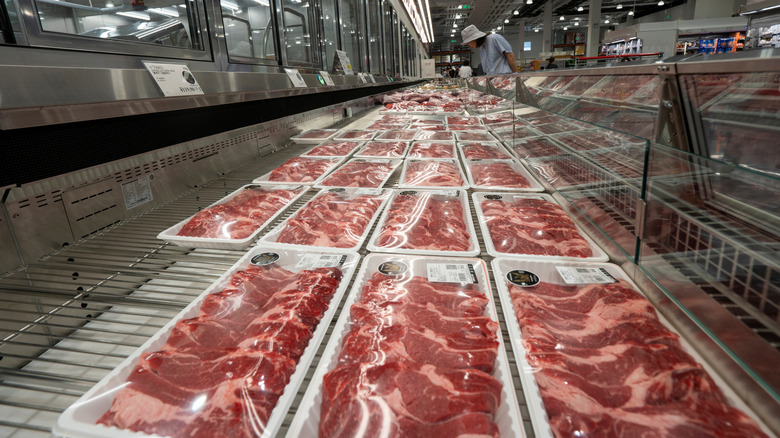 Rows of meat in a Costco refrigerated case