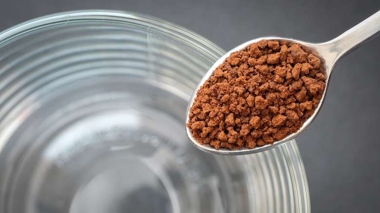 instant coffee in a spoon