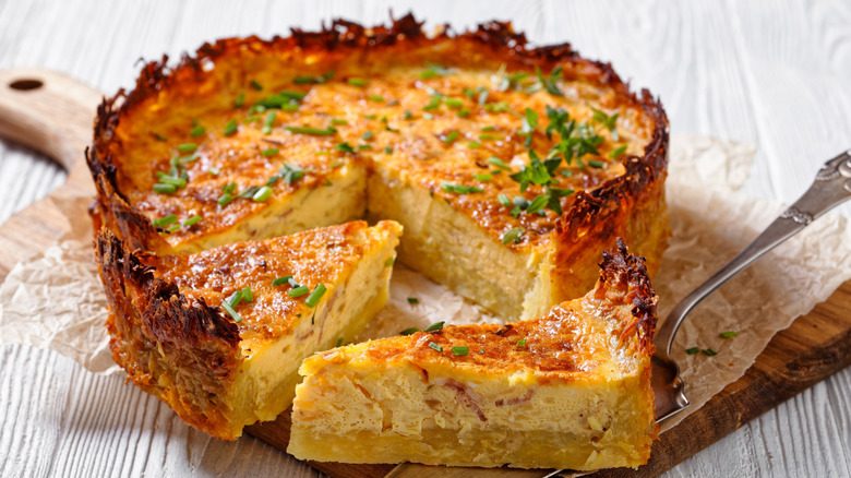Quiche with potato crust