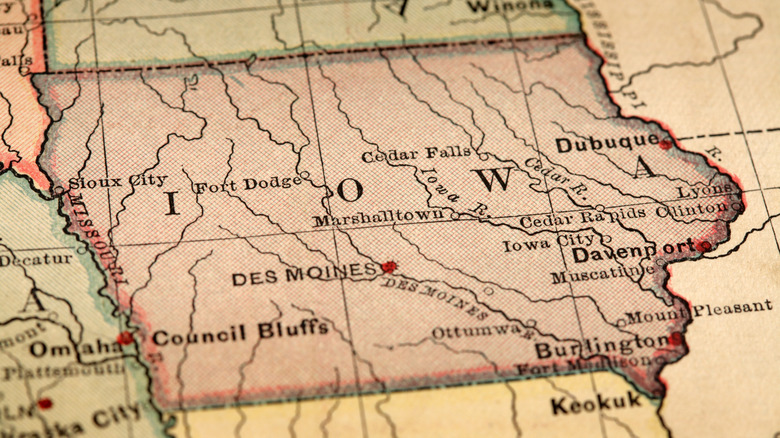 state of Iowa on a map