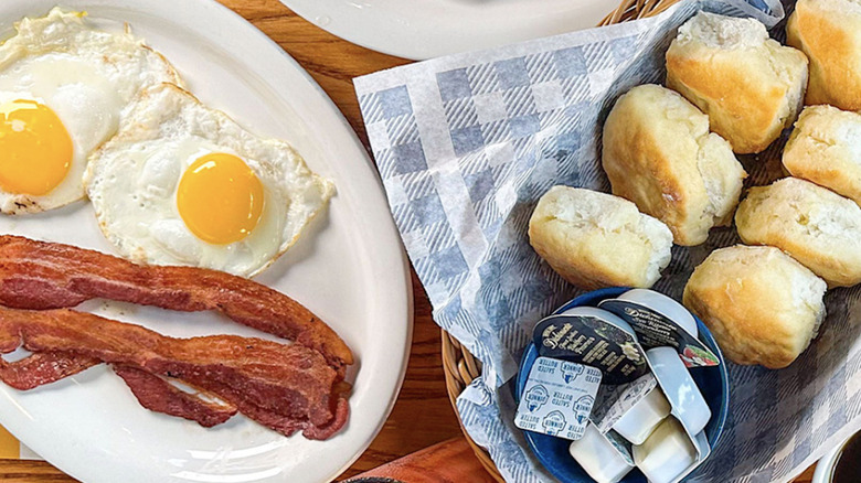 Cracker Barrel breakfast dishes