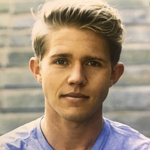 Photo of Joshua Harvey