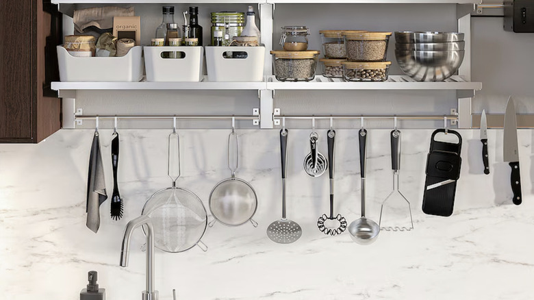 Hanging rack in kitchen