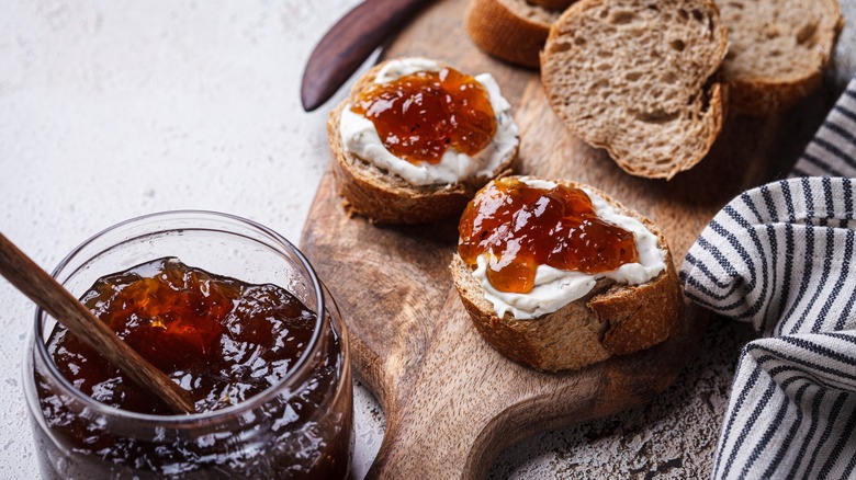 onion jam on toast with cream cheese