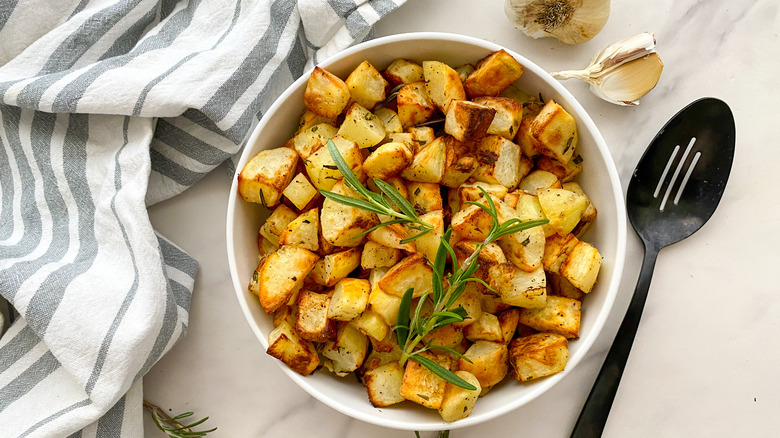 potatoes in bowl