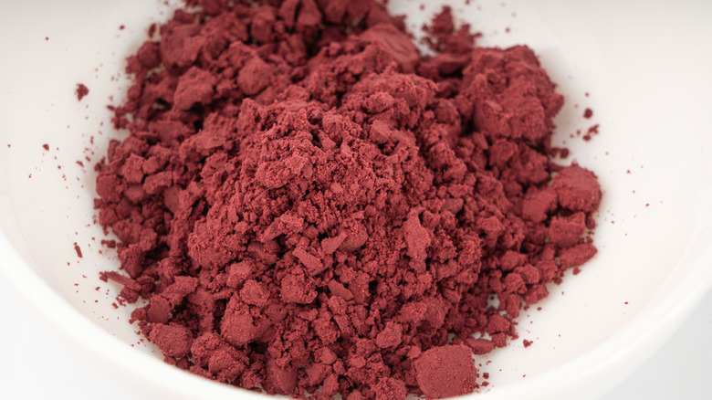 acai powder in white bowl