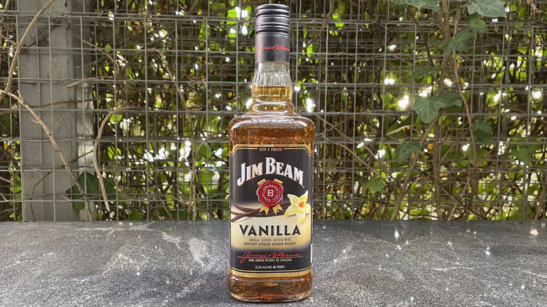Jim Beam Vanilla bottle