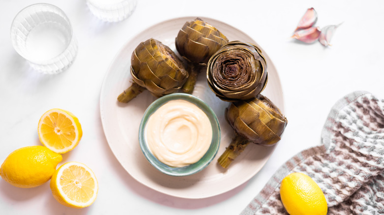 artichokes on a plate 